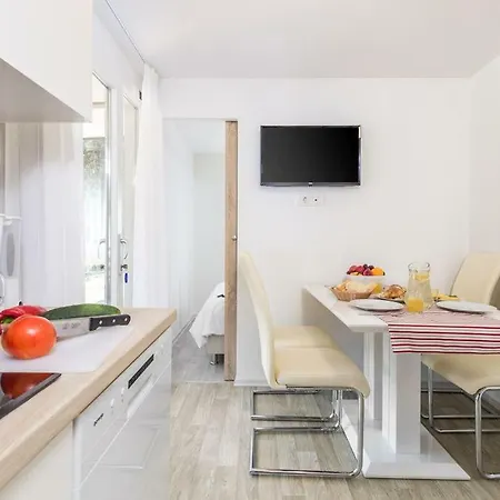 キャンプ場 Mini Funtana ポレッチ